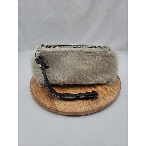 Lynn Tallerico Genuine Leather And Fur Wristlet/Clutch 9x4.5x3 - Picture 1 of 10